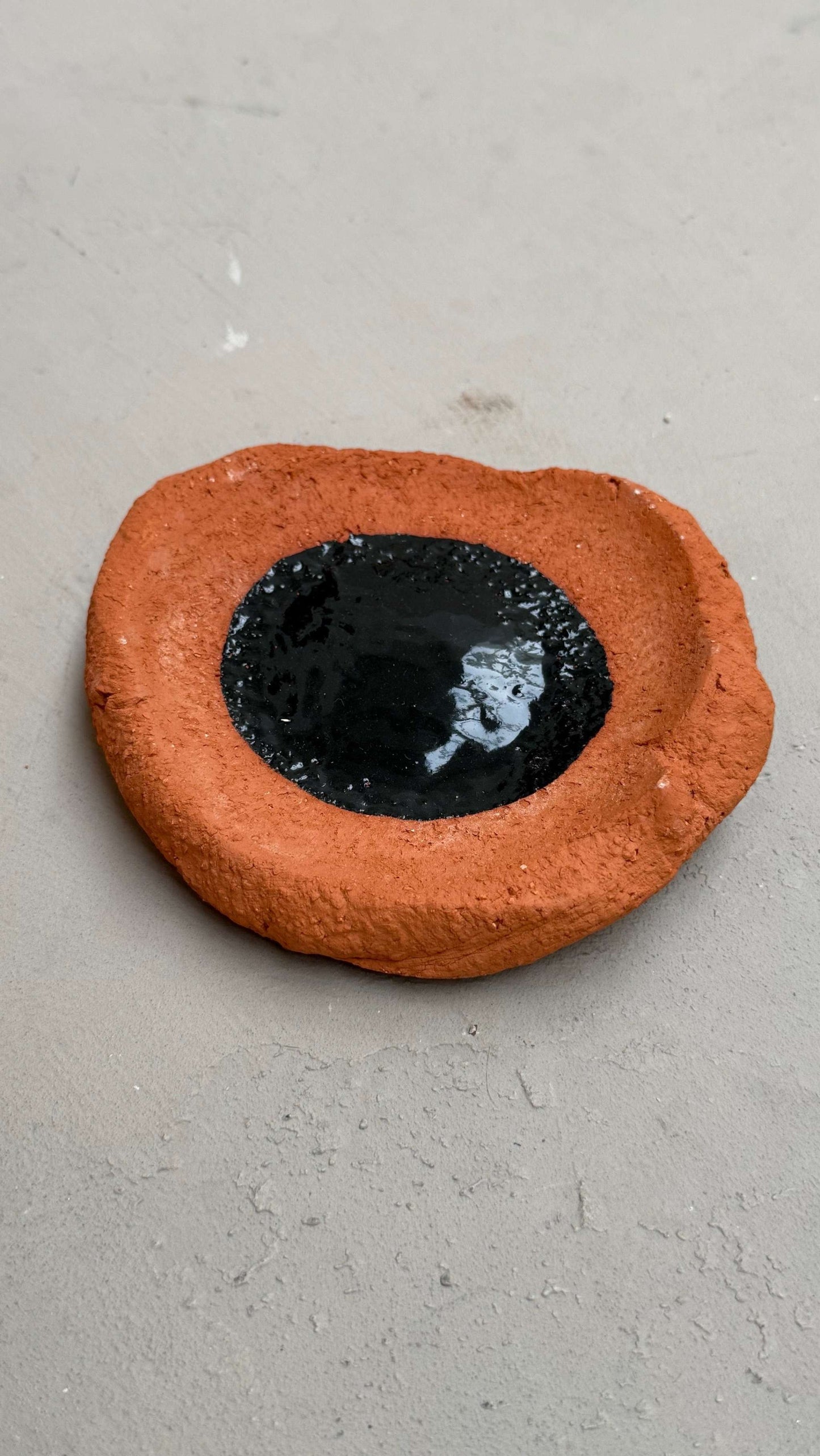 Terra Ceramic tray with Dot