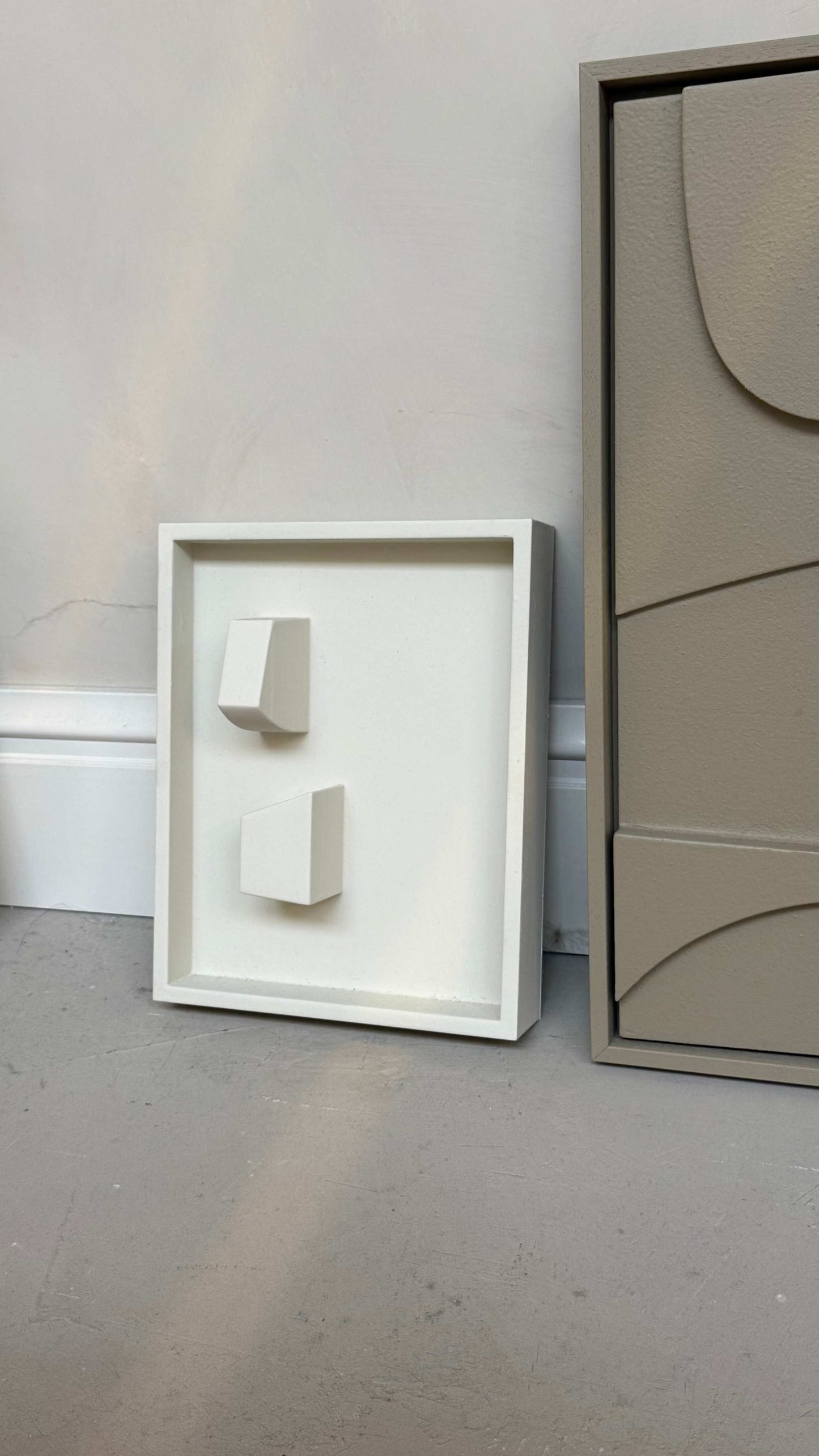 PLAY artwork - 30 x 24 cm - Off-White