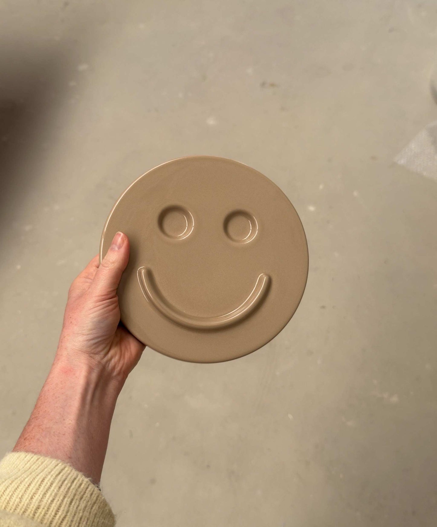 HAPPY ceramic wall art • Stone