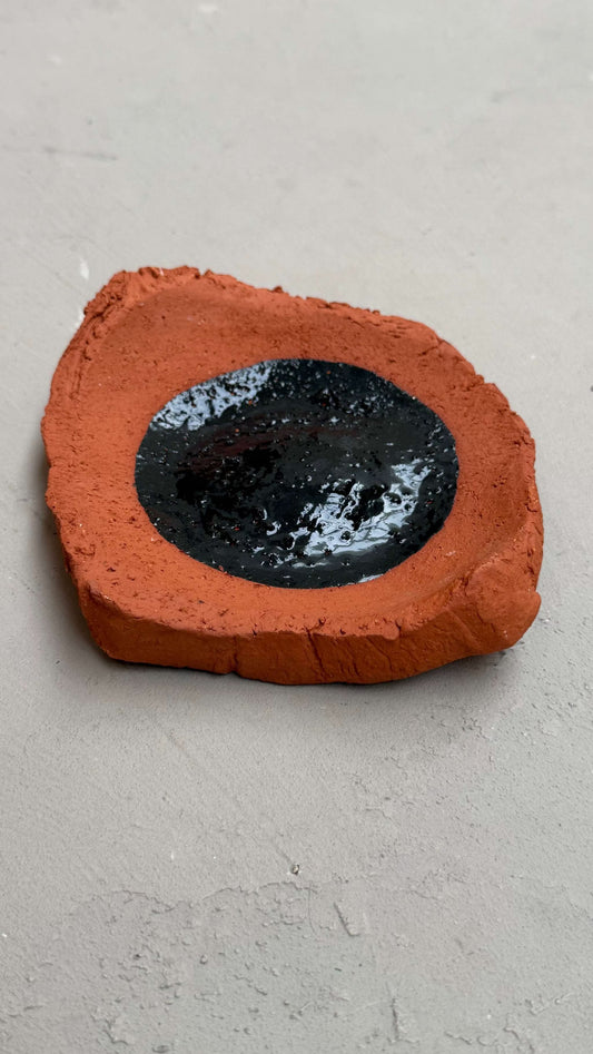 Terra Ceramic tray with Dot