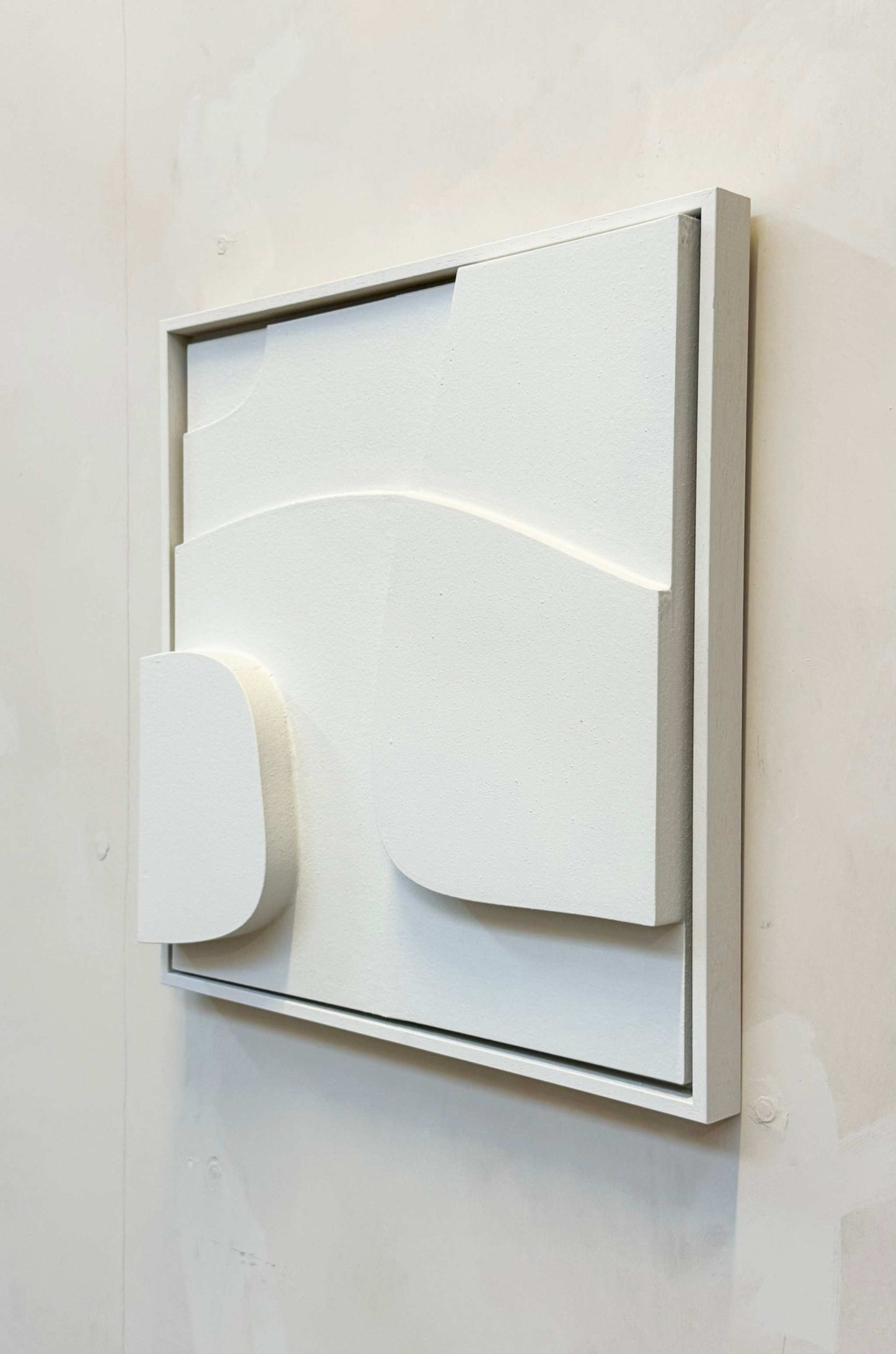 #22.3.1 Do - 50x50 cm - Shadow White