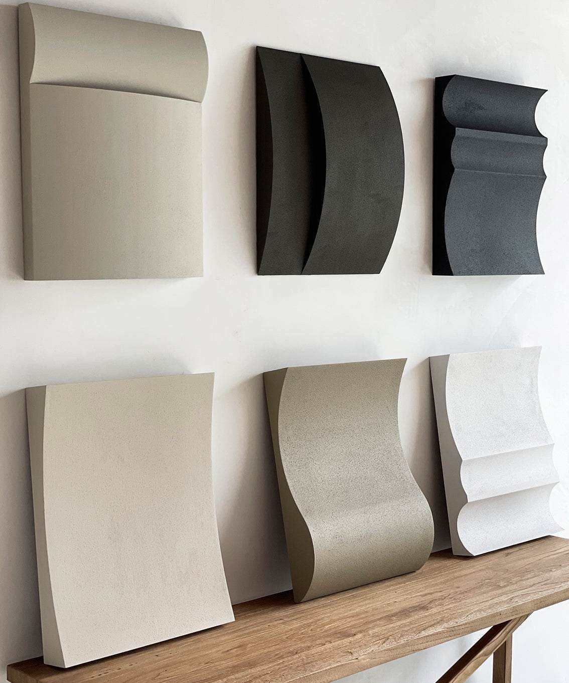 Hand-made 22.09 Ibis wall art pieces on display, crafted from biodegradable PLA with sand texture and eco-paint finish.