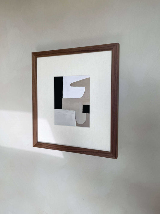 Art print titled 'Gisèle' displayed in a wooden frame with a 1 cm white border.