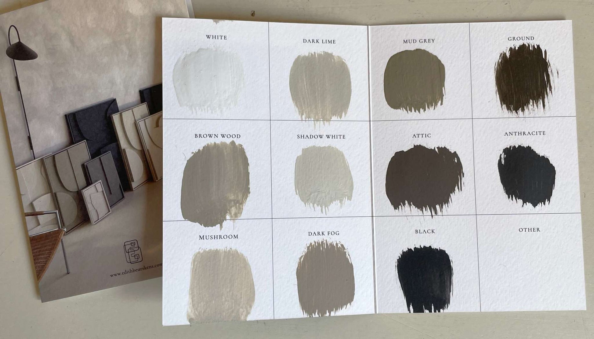 Color swatches for personalized art with shades like white, mud grey, dark fog, and anthracite.